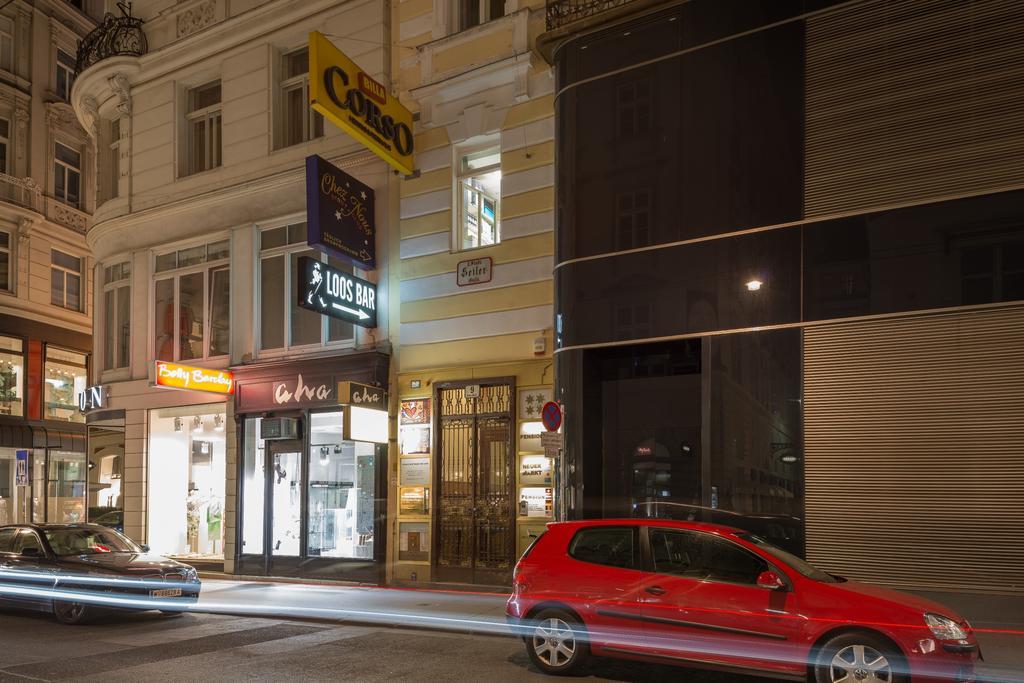 Pension Neuer Markt Wina Bagian luar foto